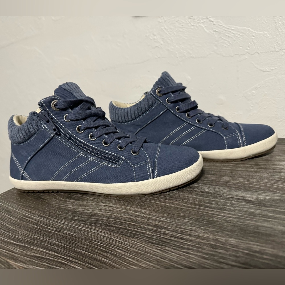Taos Women's Startup Sneaker